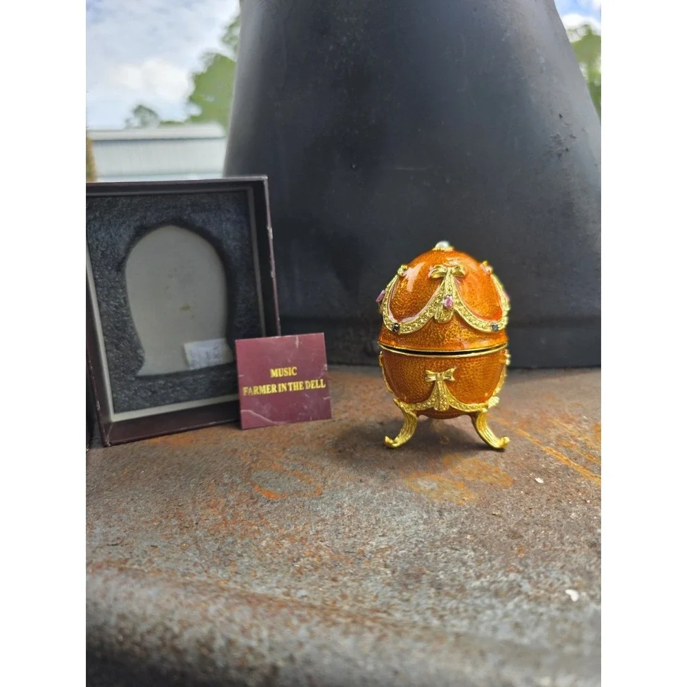 VTG Musical Jeweled Egg Trinket Box Faberge Egg-style Farmer In Dell Gold READ